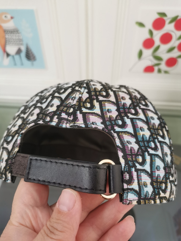 ブランド帽子内部構造